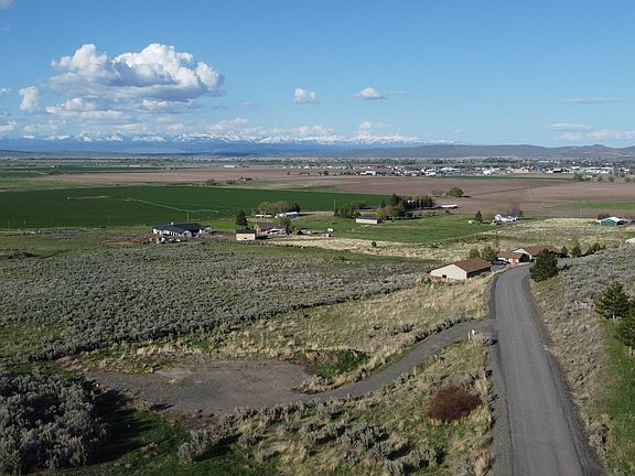 2nd image of 17901 Deer Park Loop