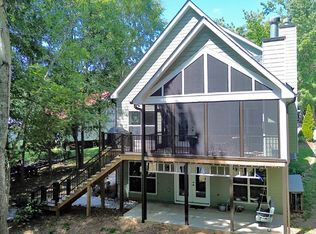 1045 Paynes Creek Rd, Hartwell, GA 30643