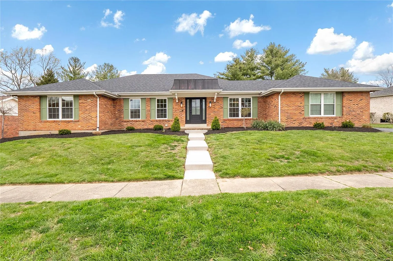 317 Hartwell Ct photo 1