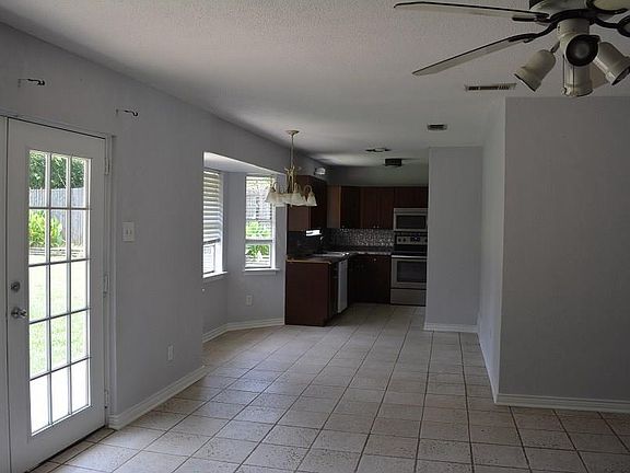 5th image of 1812 Knoxville Dr