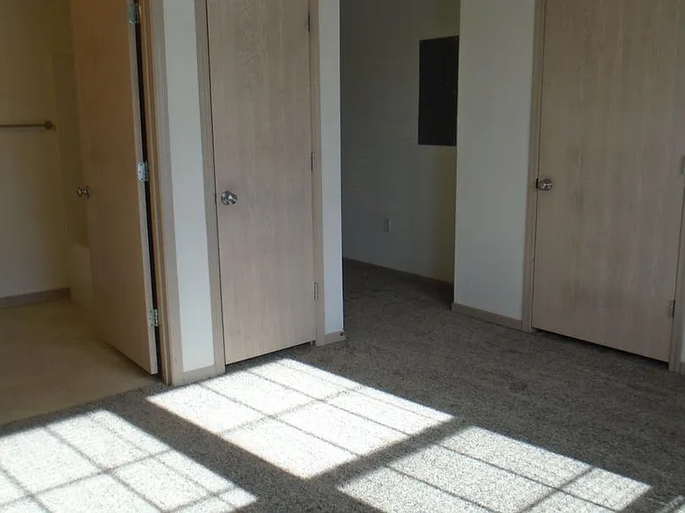 913 Westridge Dr #16 — Photo 8