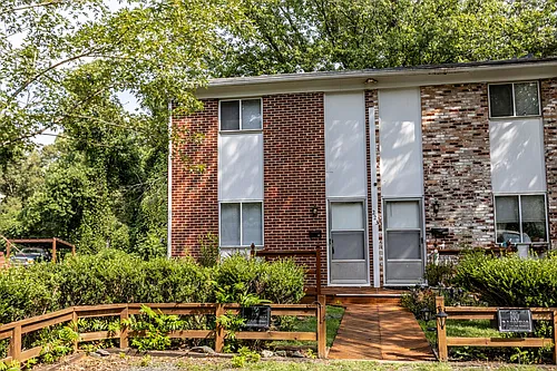 223 Stribling Ave #B Photo 1