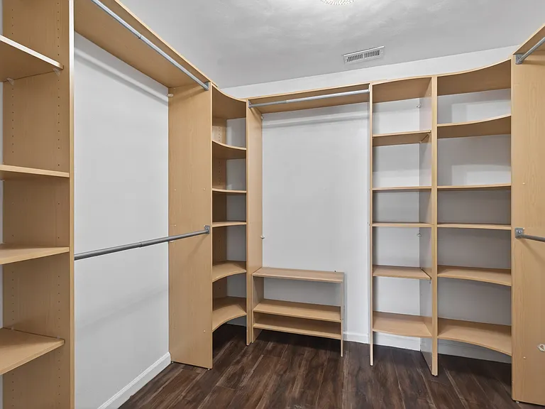 3200 Vermeer Dr #8 — Photo 12