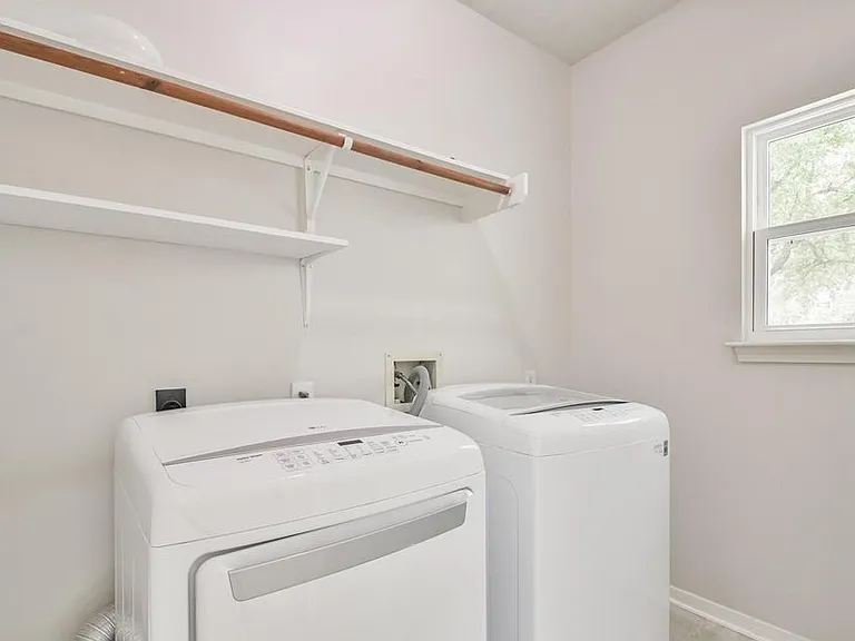 10239 Sable Trail Ln — Photo 8