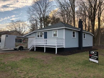 2 Lindberg Ave, Bristol, RI, 02809