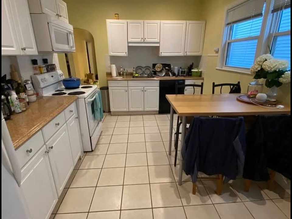 Dine-in Kitchen