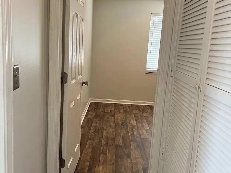 9345 Taylorsville Rd #17 — Photo 8