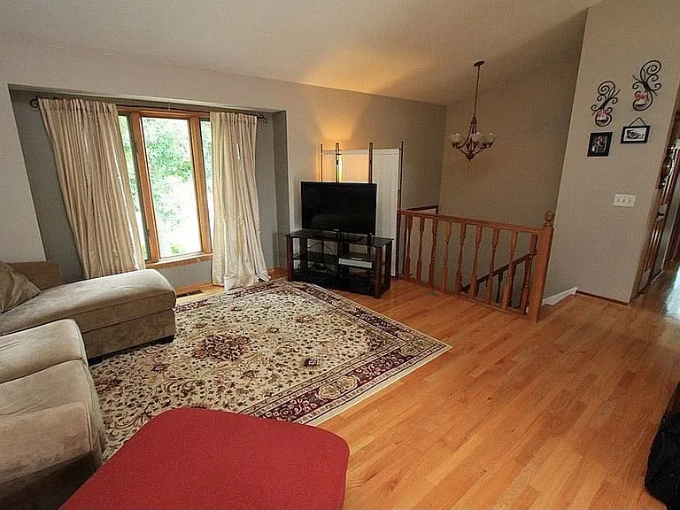 1166 Westbury Knl — Photo 2
