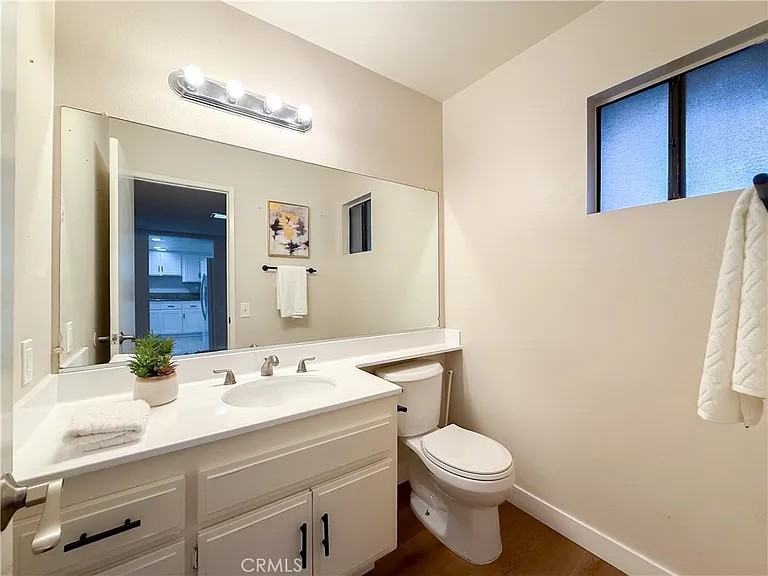 1034 Romney Dr — Photo 31