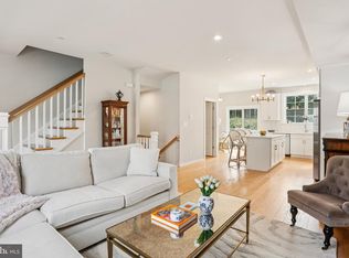 306 Rock Run Cir, Broomall, PA 19008