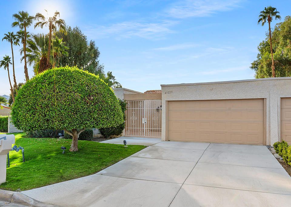 1st image of 43229 Lacovia Dr