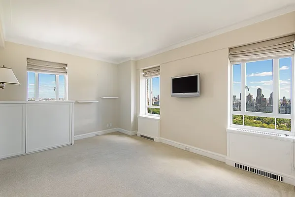 Rented by Corcoran | media 16