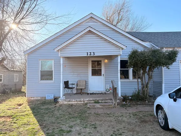 123 Grandview Rd, Midwest City, OK 73130