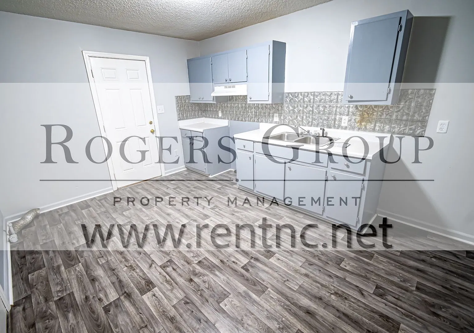 #160 - 510 Charles St Duplex — Photo 2
