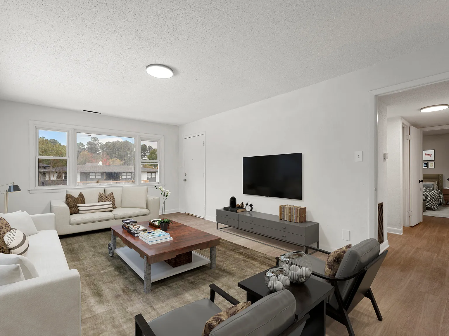 Crossdale Flats — Photo 3