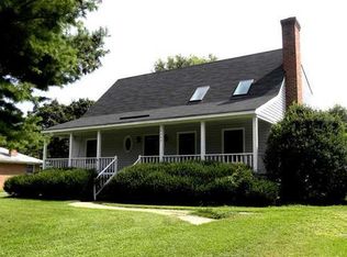 4049 Clodfelter Dr, North Chesterfield, VA 23237