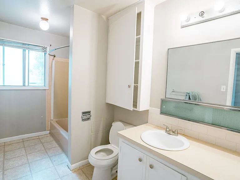 Upstairs bathroom. Shared between room #2 and #3