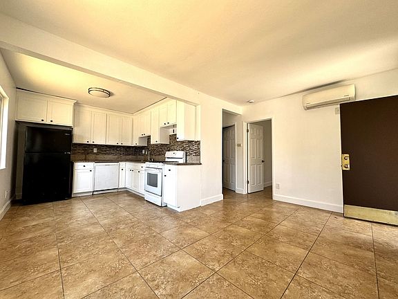 2nd image of 207 E 24th St APT 1