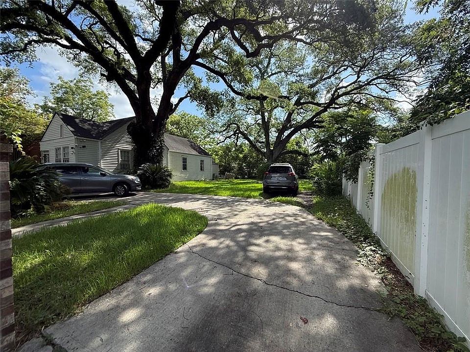 1st image of 3425 Live Oak Pl