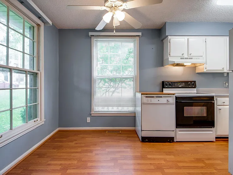 845A Oakwood Terrace Dr — Photo 5