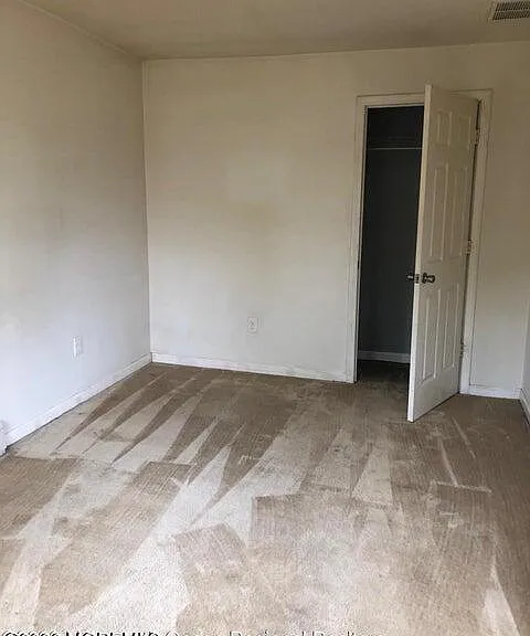 702 Edmunds Ave — Photo 9
