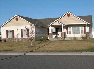 6211 Cowlitz Ln, Pasco, WA 99301