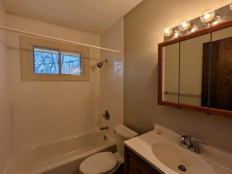5115-5117 Washington St NE — Photo 6