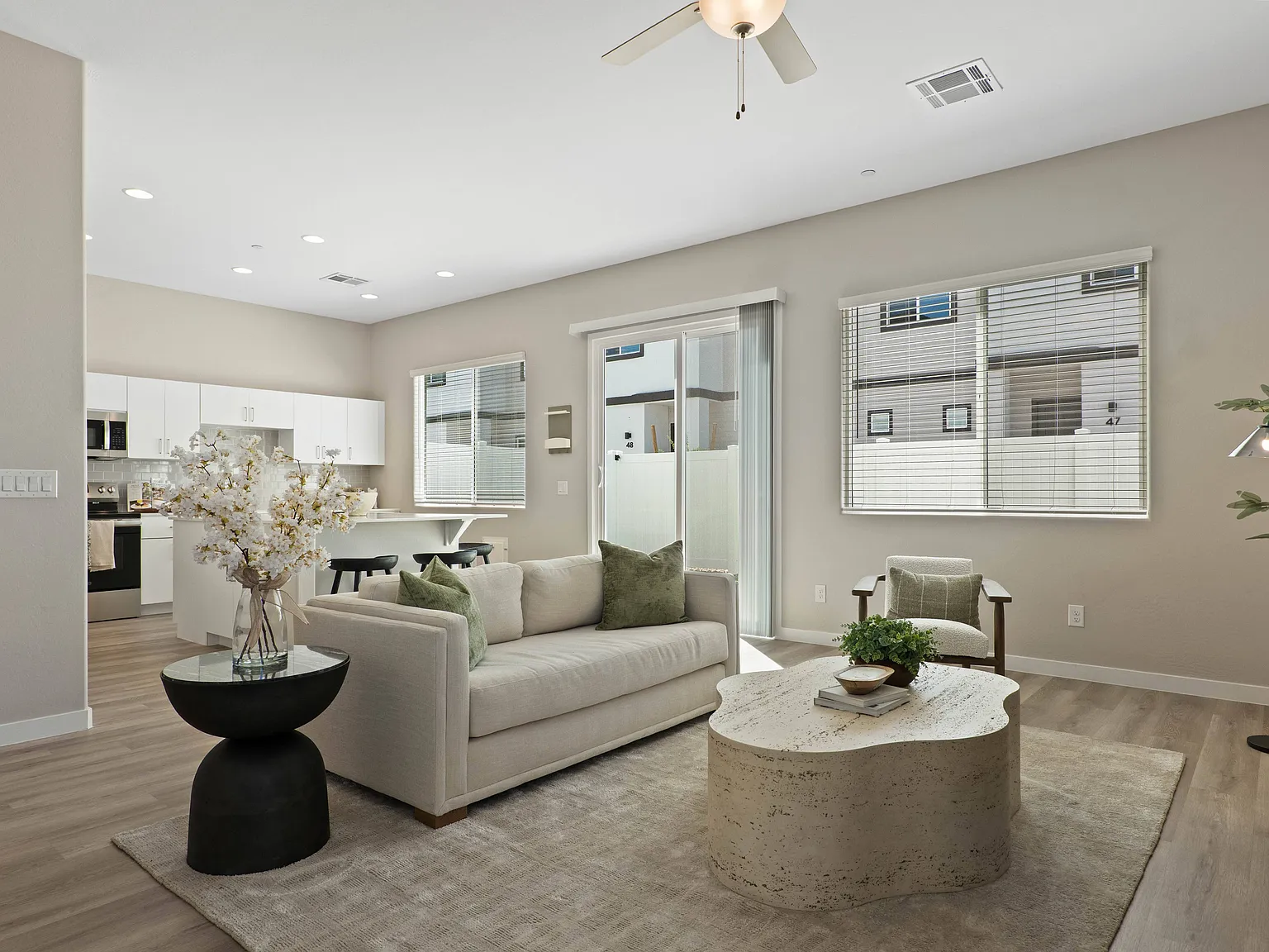 Corsica Villas at Euclid Avenue — Photo 3
