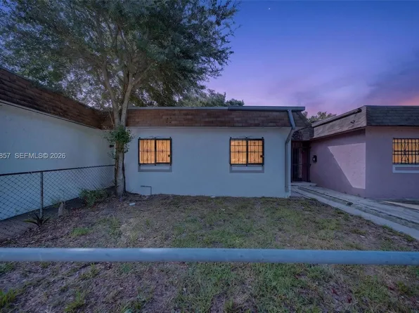 3856 NW 207th St, Miami Gardens, FL 33055