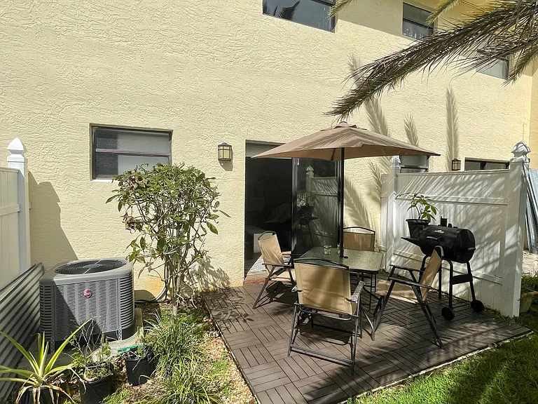 1455 Holly Heights Dr #24 — Photo 19