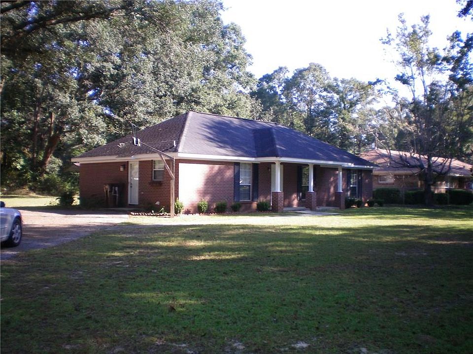 1st image of 207 Bayou Ave E