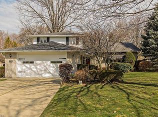 5235 Hickory Dr, Lyndhurst, OH