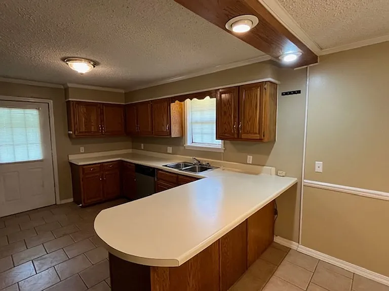 401 Cherry St — Photo 8