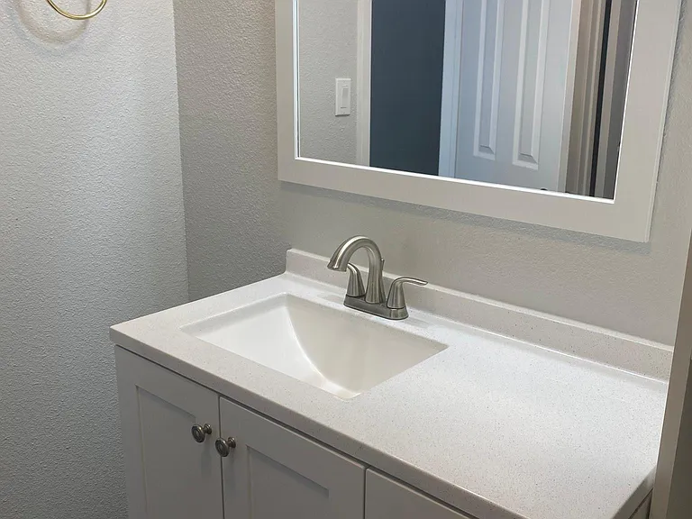 211 Bob White Ct — Photo 5