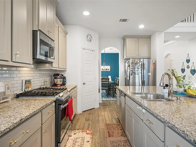 14001 Arbor Hill Cv — Photo 14