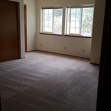 3rd image of 2049 NW Swanlund St