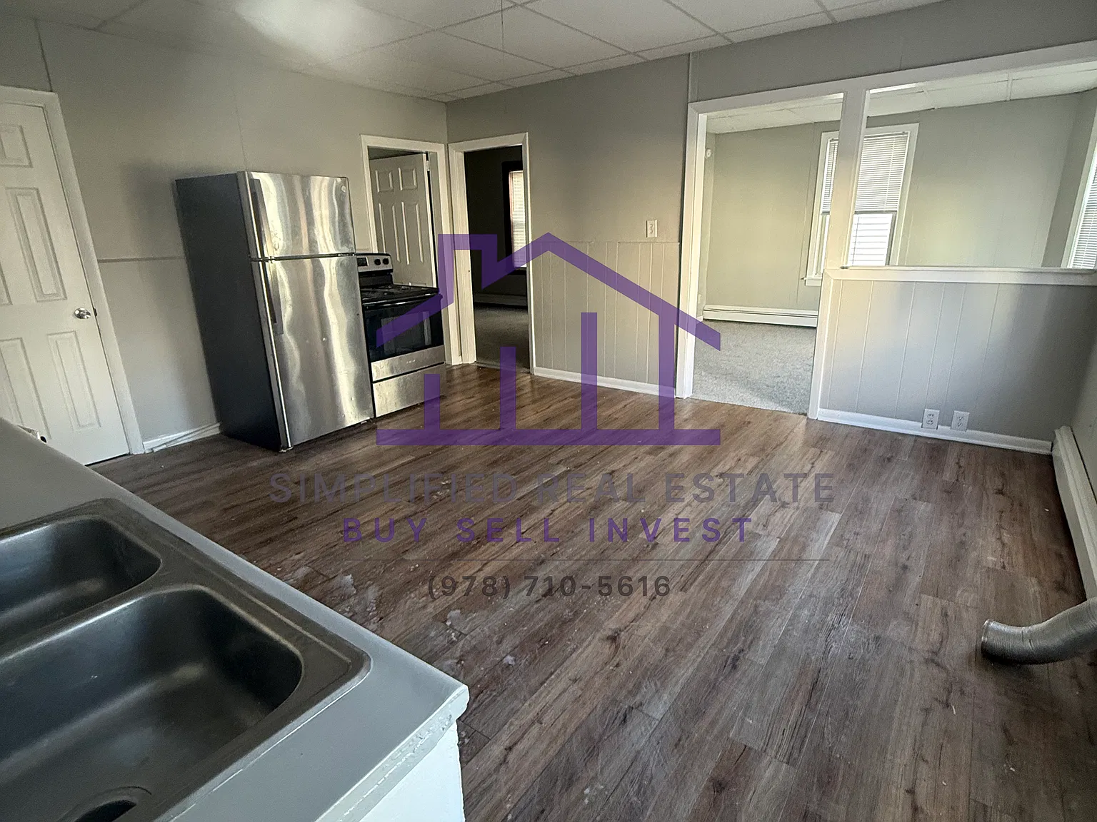 3 bed, $1,900 — Photo 2