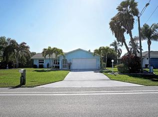 2004 Everest Pkwy, Cape Coral, FL 33904