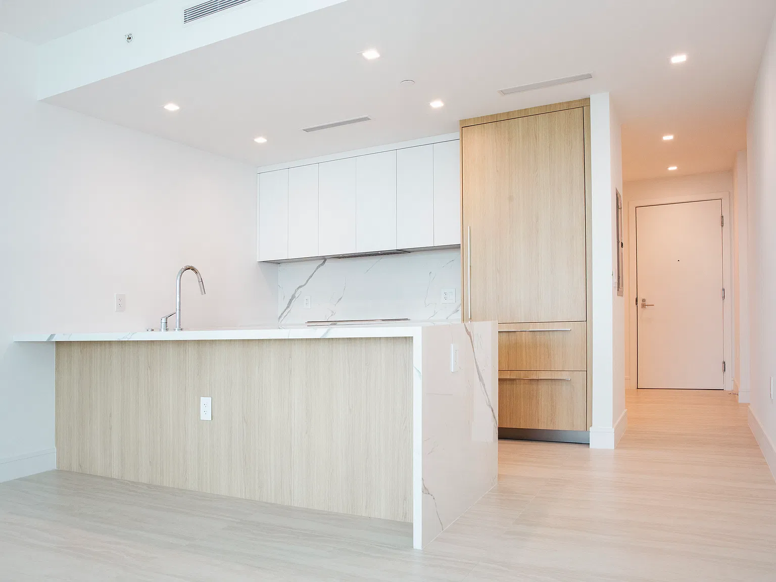 2411 Laguna Cir — Photo 3