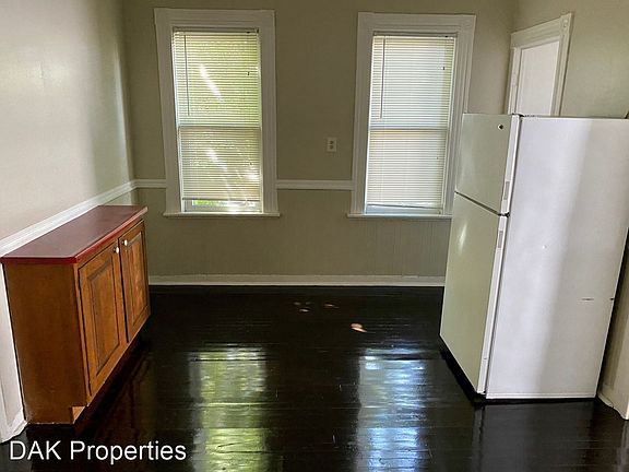 3rd image of 1918 N Warren Ave #4724977