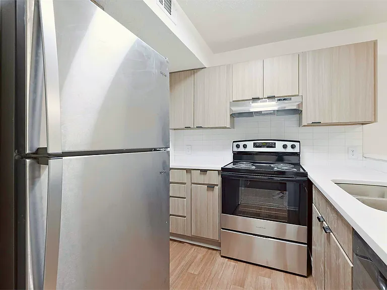 Enclave at North Point — Photo 49