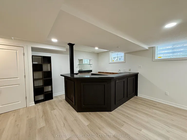 19 Northview Cres — Photo 35