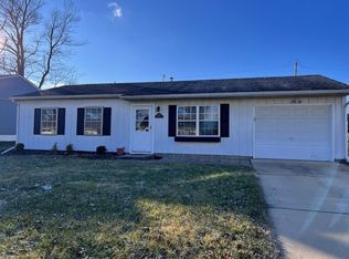 1007 Maplepark Dr, Champaign, IL 61821