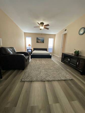 1st image of 7916 Aaron Cir