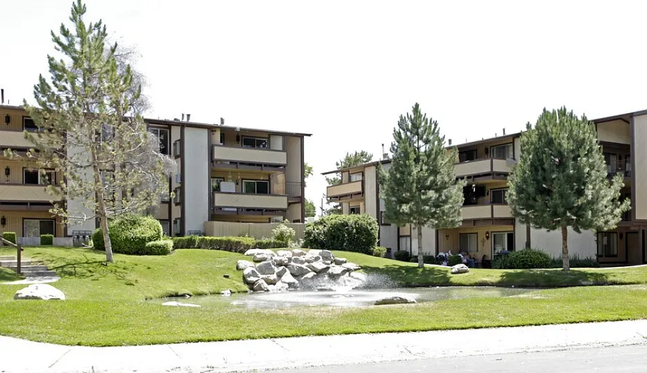 Stonehedge Apartments