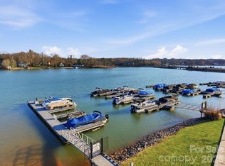 140 Samdusky Ln, Mooresville, NC 28117