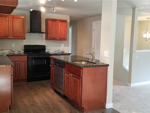 5th image of 2955 Aegean Blvd NE