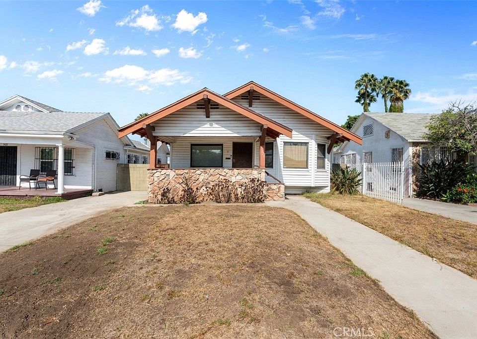 1st image of 3023 4th Ave
