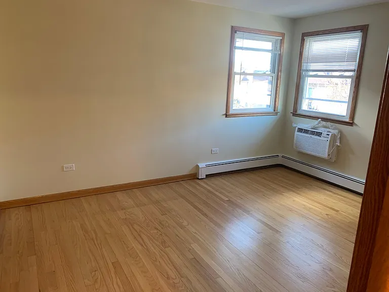 8700 W Summerdale Ave #3N — Photo 3