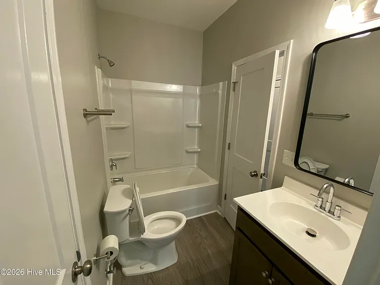 155 Lincoln Place Cir — Photo 12